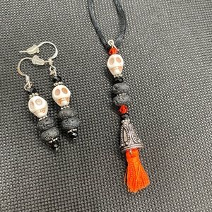 Howlite skull Halloween necklace and earrings may of the dead jewelry